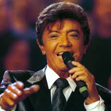 Nie mit einem Mann erlebt“: Vertrauter von Rex Gildo räumt mit Gerüchten um  toten Schlagerstar auf