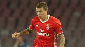 Victor lindelof's agent has said there is concrete interest in the benfica defender from some of europe's biggest clubs, swedish website fotbollskanalen has reported. A Laid Back Farewell Lindelof Coasts Through Potential Last Benfica Game