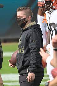 Callie brownson was told she couldn't play h.s. Browns Notes Callie Brownson Makes History Filling In As A Game Coach