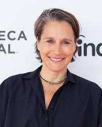 Heather Aubin's Instagram, Twitter & Facebook