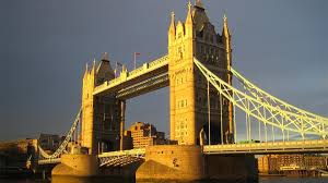Kurz, in dieser stadt gibt es unglaublich viel zu entdecken. Tower Bridge Sehenswurdigkeiten London