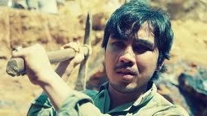 Quá khứ cơ cực lận đận của MC Quyền Linh