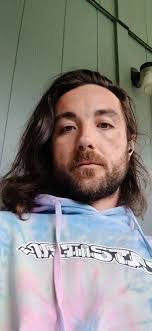 Dion Lowe's Instagram, Twitter & Facebook