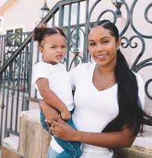 Andre anthony gray (born 26 june 1991) is a professional footballer who plays as a striker for championship club watford and the jamaica national team. Teen Mom S Pregnant Cheyenne Floyd Shares A Video Of Her Unborn Son Ace Moving In Her Belly And Says He S Having A Party Eminetra New Zealand