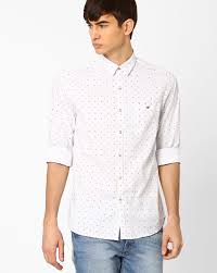 Indulge in a tasteful range of men and women's wear, crafted meticulously to complement your individuality, with wills lifestyle. Buy White Shirts For Men By Wills Lifestyle Online Ajio Com