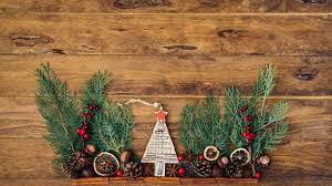 Decorating the christmas tree, huge discounts at shopping malls, the cozy tangerines aroma, singing christmas carols, waiting for santa claus to come, looking forward to large holidays after corporate celebrations when you are trying not to lose your face and act all appropriate, gathering with family. 21 Eco Friendly Christmas Tips Friends Of The Earth