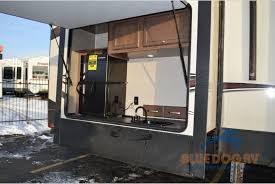 Travel trailer specialists since 1961. Heartland Elkridge Fifth Wheels Multiple Bunkhouse Models Offer Luxury And Flexibility Blue Dog Rv