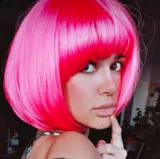 Sinclair's AMP Sports is expanding its podcast slate with Cousins, a new  original video podcast hosted by NBA Hall of Famers and real-life cousins  Vince Carter and Tracy McGrady. The weekly series