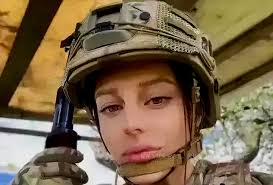 凱莉布魯克：英國籍女狙擊手被俄軍俘虜並執行錘刑？ - 頭條匯