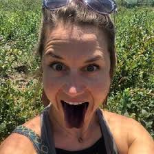 Ashley Dias (ashleypaige5)