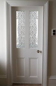 You can barely distinguish the actual front door within this whole glass entryway area designed by luis longhi of longhi architects. Etched Glass Panel Designs