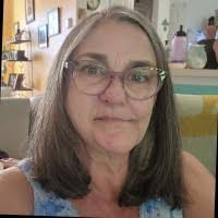 Lori Cushing's Instagram, Twitter & Facebook