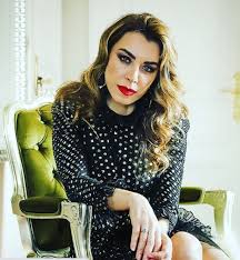 Peki siz i̇stanbullu gelin'in başarılı oyuncusu neslihan yeldan'ın oğlu olduğunu biliyor musunuz? Sen Cal Kapimi Dizisi Aydan Neslihan Yeldan Kac Kilodur Biyografi Sitesi