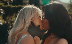 Sabrina Carpenter, Jenna Ortega Lesbian Scene in Taste - AZNude