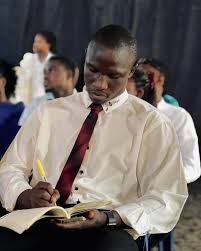 SECTOR LIT (Leaders In Training) Speaker: Pastor David Abi (SD DELTA SECTOR  1) 🖊️A minister is a person who serves first unto God then to the people  🖊️The church is first of