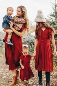Matching Dresses For Family Photos Https Ivycityco Com Mother Daughter Outfits Mom Daughter Matching Outfits Mom And Baby Outfits