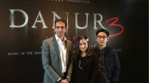 Sunyaruri berkisah tentang dilema risa saraswati (prilly latuconsina) yang ingin melepaskan diri setelah bersahabat dengan. Film Danur 3 Sunyaruri Janjikan Cerita Yang Lebih Seram