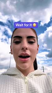 Hanging Out with Jill Scott: Passing the Phone Challenge