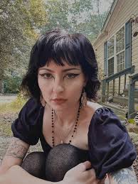 I'd like to play…What do you think I listen to?