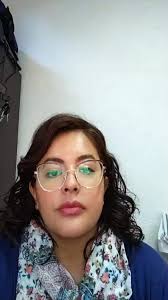 En este Live, nuestra invitada María José Obregón nos comparte su  experiencia ante las dificultades sociales y de habla que presentaba su  pequeña y cómo fueron trabajando como familia para mejorar ...