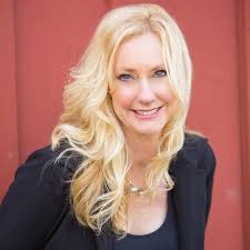 Meredith Froemke's Instagram, Twitter & Facebook