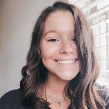 Ella Oneal (@ellaoneal_)