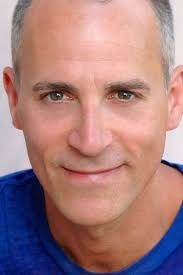 Tim Ewing : biographie, filmographie, photos & vidéos