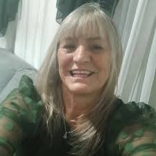 Junto com Lula , Roberto Requião , Gleisi Hoffmann , Enio Verri , Zeca  Dirceu , Angelo Vanhoni e Janja. Juntos e juntas pra reconstruir o Brasil e  o Paraná! Fotos: Ricardo Stuckert #EuVou #LulaeRequiao #LulaNoParaná