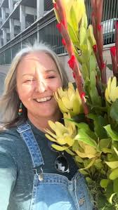 Flowering by The Kern. One of our fave venues @demohotsprings It was a  beautiful fall day and we loved bringing the Flora + Funk. Ya'll those  local dahlias were the REAL