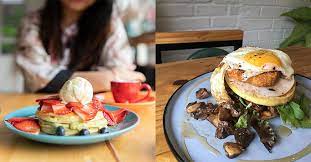 Jam & kaya does not try to reinvent the wheel and kept the menu to a familiar selection of all day breakfast, french toast, pancakes the cafe latte @ rm8.90 is a delight to drink, smooth and mellow but strong enough for a pick me up. Jam And Kaya Cafe Hidden Neighbourhood Cafe In Pj With Pancakes