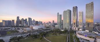 O projeto de £18.5 milhões e que atualmente o edifício contém 5 níveis de estacionamentos, assim como espaço para comércio e restaurantes. Zaha Hadid Architects One Thousand Museum Un Rascacielos Con Exoesqueleto En Miami Floornature