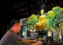 Nên làm những gì để tạm dời bàn thờ ...