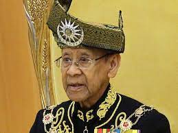 23 july 1981, tunku abdul malik, tunku bendahara kedah telah dilantik dan dimashurkan sebagai waris pertama takhta kerajaan kedah dengan gelaran duli yang teramat mulia raja muda kedah. Sultan Abdul Halim Is Well