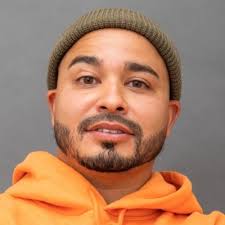 Chris Villa (@djchrisvilla)