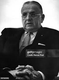 Norman Vincent's Instagram, Twitter & Facebook