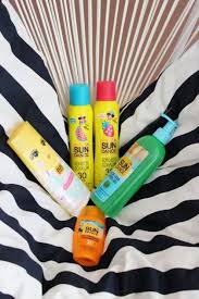 Die gebräuchlichsten sonnenschutzmittel sind flüssige emulsionen. Sommer Sonne Sonnenschutz Die Neuen Sundance Produkte Im Test Petitelovestoblog