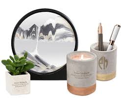 Celebrate administrative professionals day 2021 by presenting outstanding gifts your administrative staff are sure to cherish. Perfect Gifts For Admins Administrative Professionals Day 2022 Successories