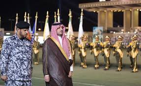 وهي أول كلية علمية في شبه الجزيرة العربية، وقد بدأت الكلية بأقسام. ØµÙ„Ù‰ Ø«Ø§Ù†ÙˆÙŠØ© Ø­ØµØ±ÙŠØ© ÙƒÙ„ÙŠØ© Ø§Ù„Ù…Ù„Ùƒ ÙÙ‡Ø¯ Ø§Ù„Ø§Ù…Ù†ÙŠØ© Ù†Ø³Ø§Ø¡ Ù…ÙˆÙ‚Ø¹ Virelaine Org