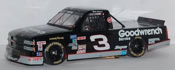 As with model cars in general, collectors have two primary options for nascar models— diecast cars or model kits. Goodwrench Chevy Pick Up Nascar Truck