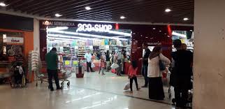 Hanya 15 minit drive ke klcc via jalan semarak/ jalan gurney. Mohd Faiz Bin Abdul Manan Aeon Big Wangsa Maju