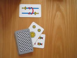 La soffitta di laa laa e po: Giochi di carte: scopa con accusa