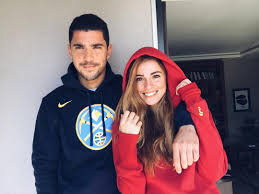 Ezgi Eyuboglu Yildirim And Kaan Yildirim Unluler Cift Kizlar