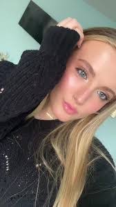 Rachel Dansky's Instagram, Twitter & Facebook