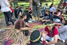 Here in mah meri cultural village, you will also get to meet some actual mah meri people who still lives there. Kl Daytrip To Mah Meri Cultural Village Furamafirst