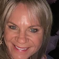 Pavers- Amaretto App Coping- brown flagstone Tile- mineral ocean Stack  stone- California gold Plaster- bluestone