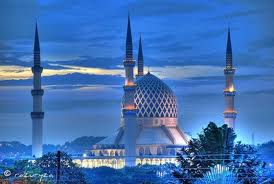 Penyusunan waktu solat fardhu telah diajarkan sendiri oleh malaikat jibrail kepada nabi muhammad s.a.w. Nawanawa Masjid Sultan Sahuddin Abdul Aziz Shah The Blue Mosque