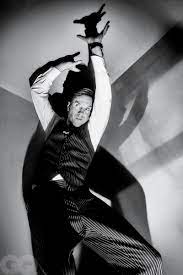 Fanpop community fan club for damian lewis fans to share, discover content and connect with other fans of damian lewis. Damian Lewis On Billions James Bond And The Damiangasm Gq