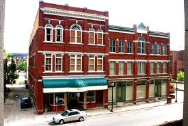 The Biltmore Greensboro Hotel Is An Independently Owned And Operated Boutique Hotel In The Heart Of Greensboro S Downtown Business Distri Hotel Biltmore Places