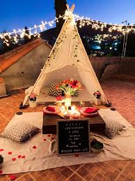 Teepee Romantico En 2020 Decoracion Cena Romantica Noches Romanticas En Casa Picnics Romanticos