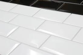 Weiße fliesen brauchen eine besondere pflege, damit sich schmutz und ablagerungen nicht auf ihnen festsetzen. Wandfliesen Metro Fliese 15x7 5 Weiss Glanzend Wand Fliesen Mit Facette Ebay
